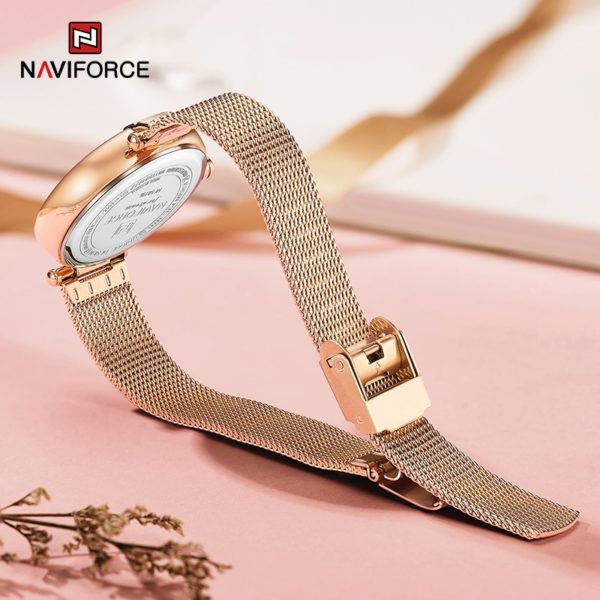 NAVIFORCE Luxury Brand Diamond Watches For Women Fashion Roman Scale Green Lady Quartz Wristwatch Waterproof Steel 5