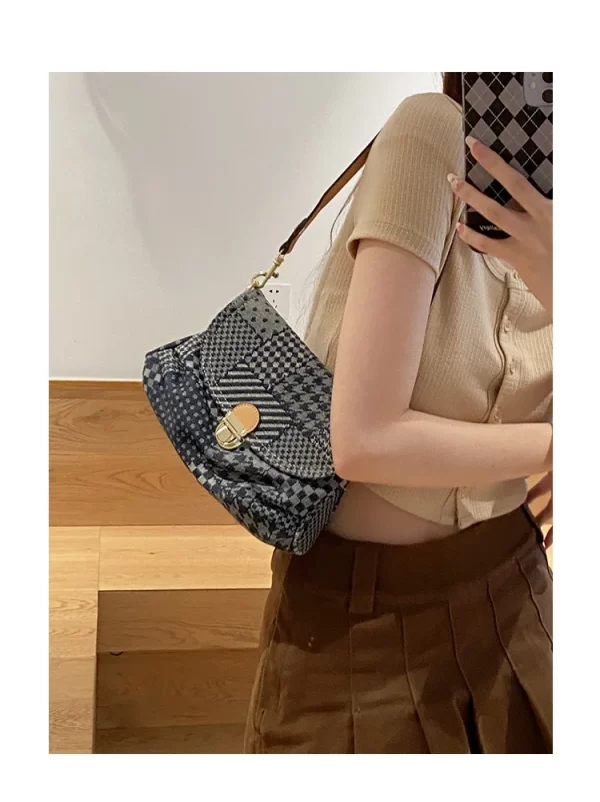 Light Blue Denim Bag Woman 2023 New Retro Locking Denim Handbags Niche Fashion Printed Denim Shoulder Bag - Image 6